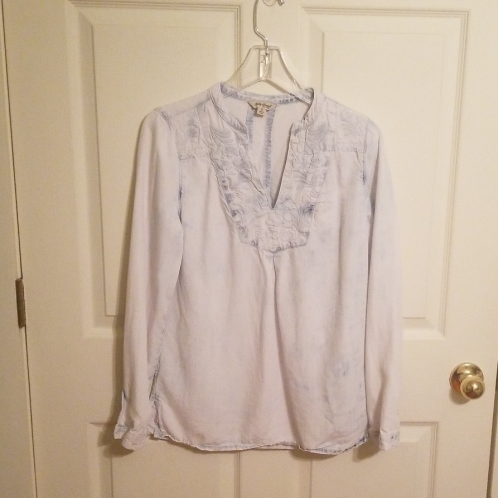 Awesome Lucky brand top!!